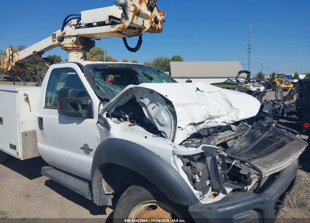 2016 FORD F-550 CHASSIS XL VIN: 1FDUF5GT8GEB97957