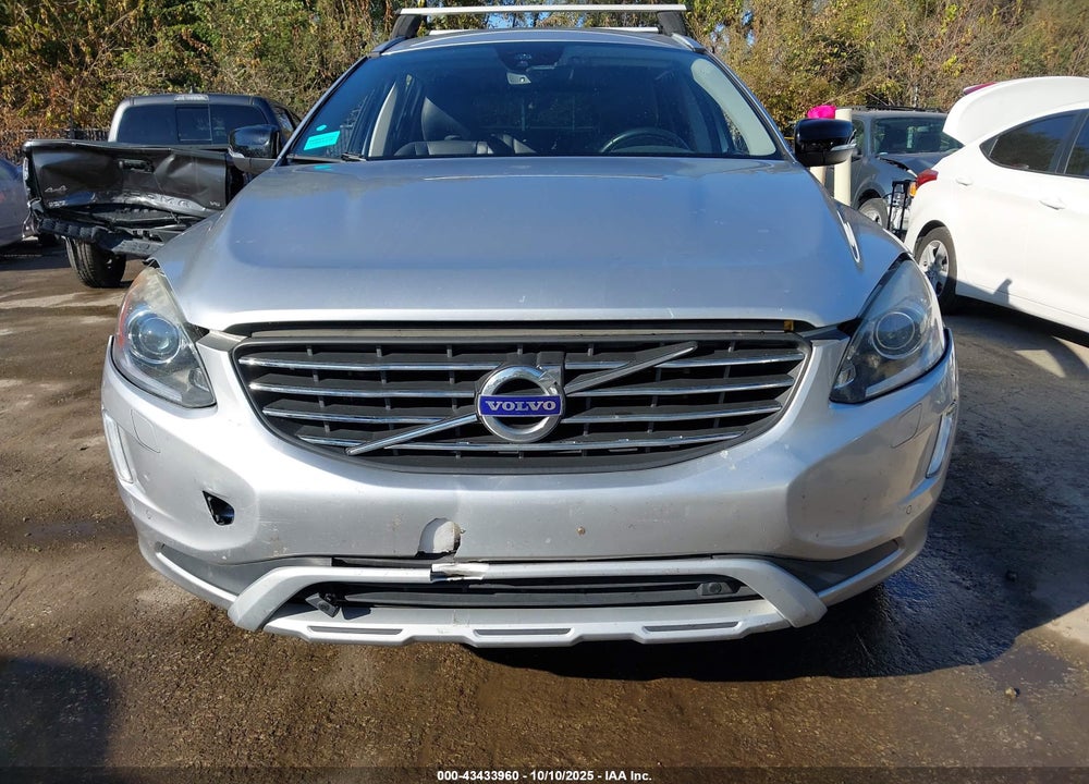 2017 VOLVO XC60 T5 DYNAMIC VIN: YV440MRR7H2110700