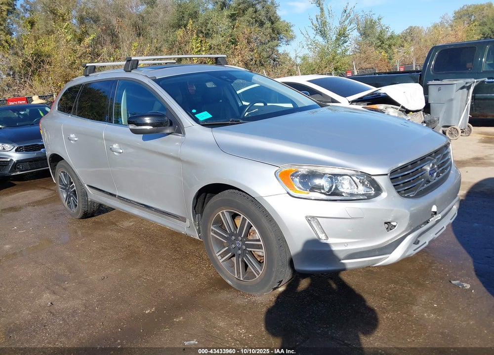 2017 VOLVO XC60 T5 DYNAMIC VIN: YV440MRR7H2110700
