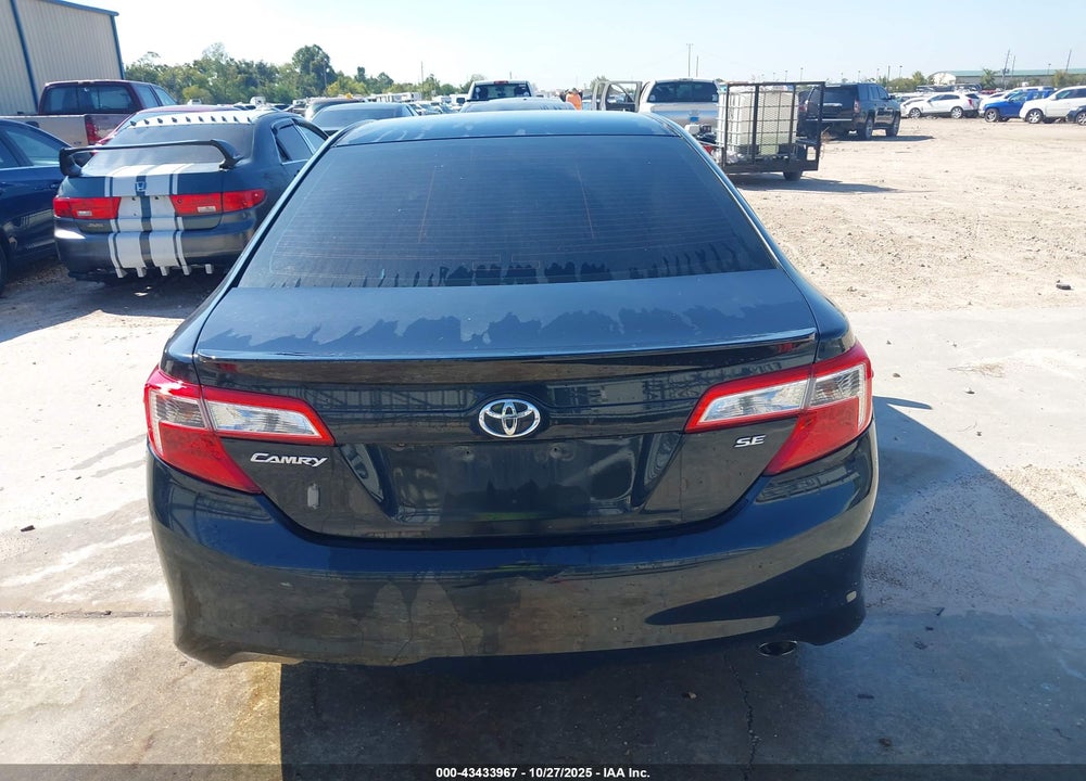 2014 TOYOTA CAMRY SE VIN: 4T1BF1FK9EU772773