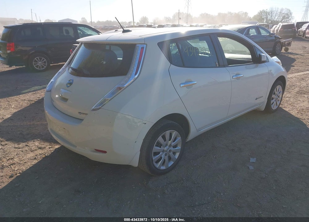 2015 NISSAN LEAF VIN: 1N4AZ0CP1FC323019