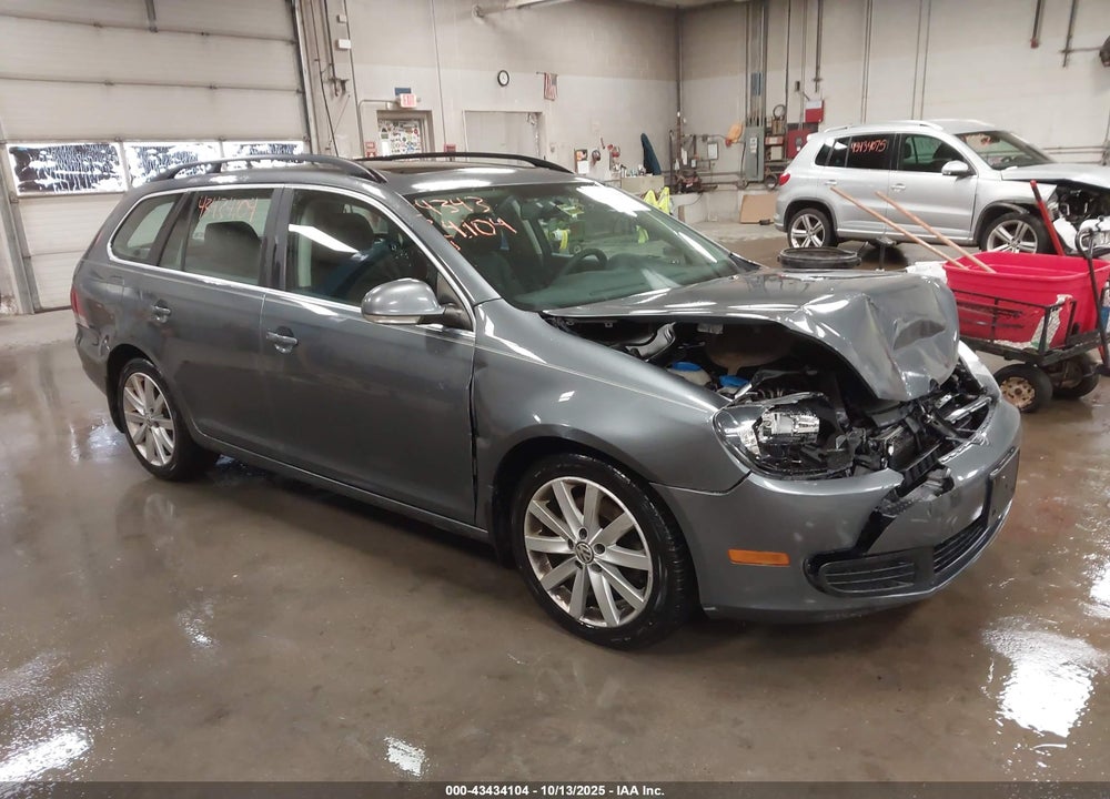 2014 VOLKSWAGEN JETTA SPORTWAGEN 2.0L TDI VIN: 3VWPL7AJ0EM607460