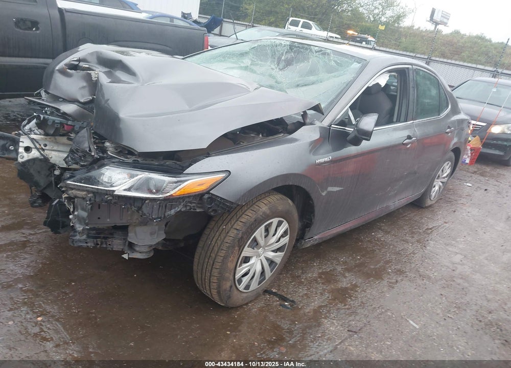 2021 TOYOTA CAMRY LE HYBRID VIN: 4T1C31AK0MU568964