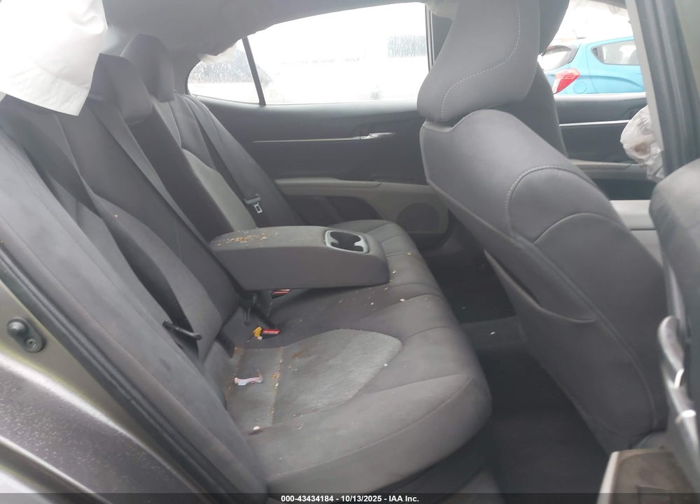 2021 TOYOTA CAMRY LE HYBRID VIN: 4T1C31AK0MU568964