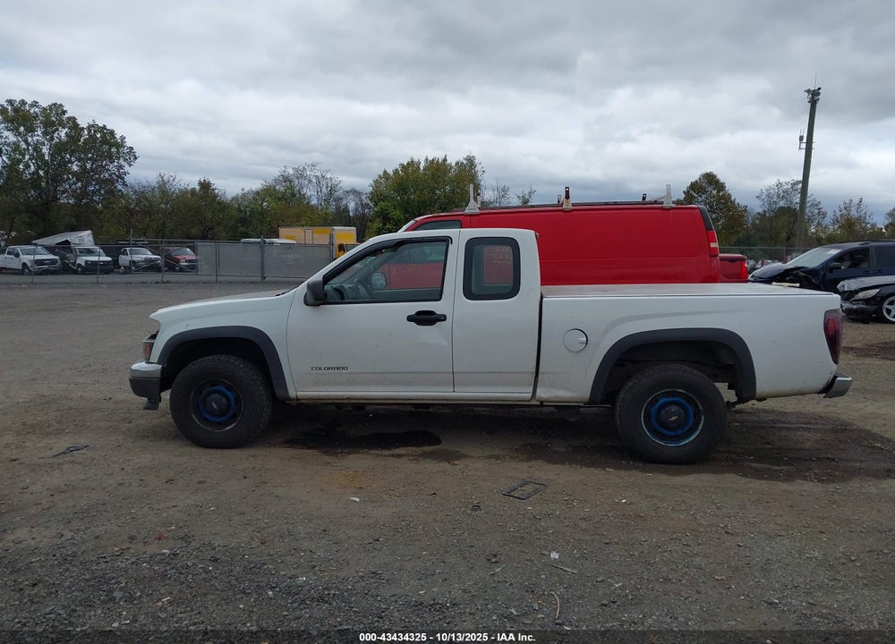 2004 CHEVROLET COLORADO VIN: 1GCDT196548204306