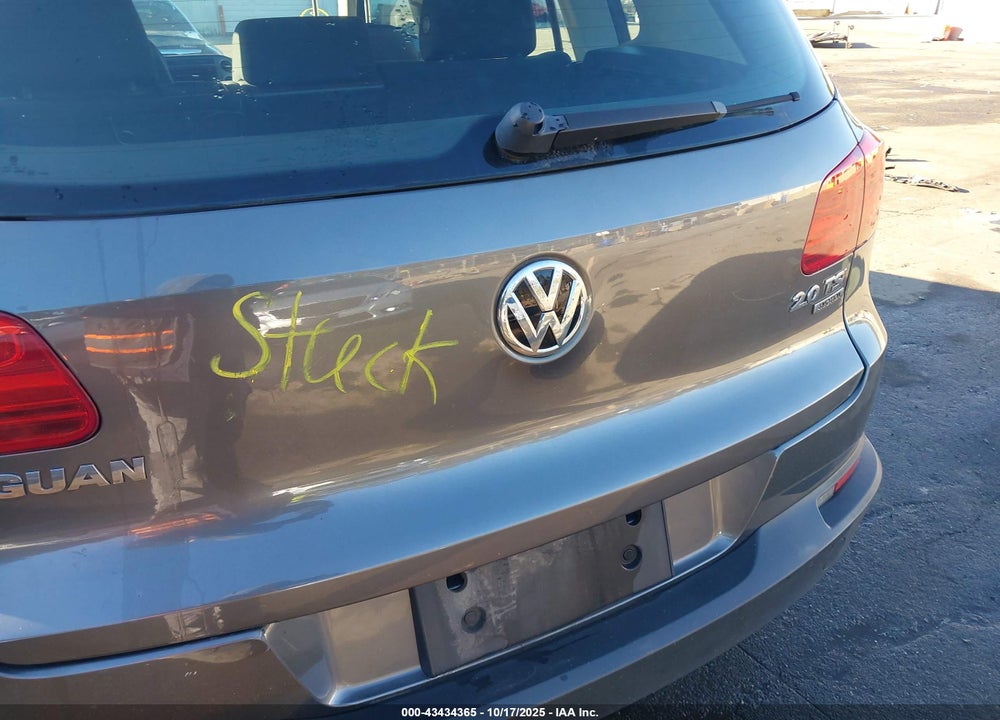 2014 VOLKSWAGEN TIGUAN S VIN: WVGBV3AX5EW612489