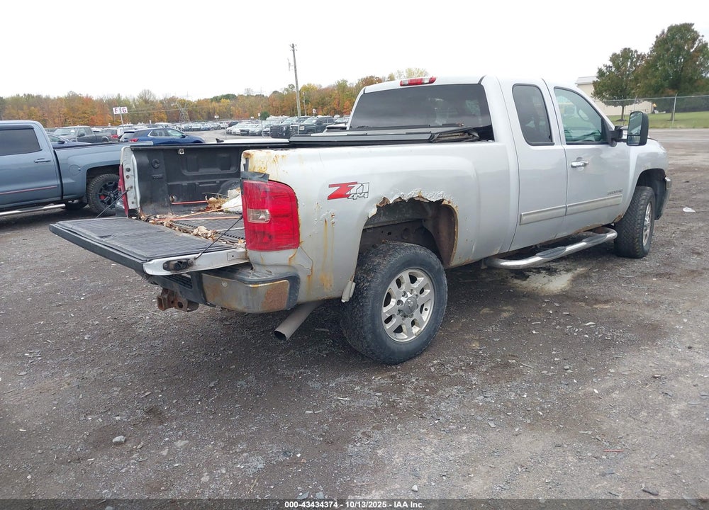 2013 CHEVROLET SILVERADO 2500HD LT VIN: 1GC2KXCG1DZ270392