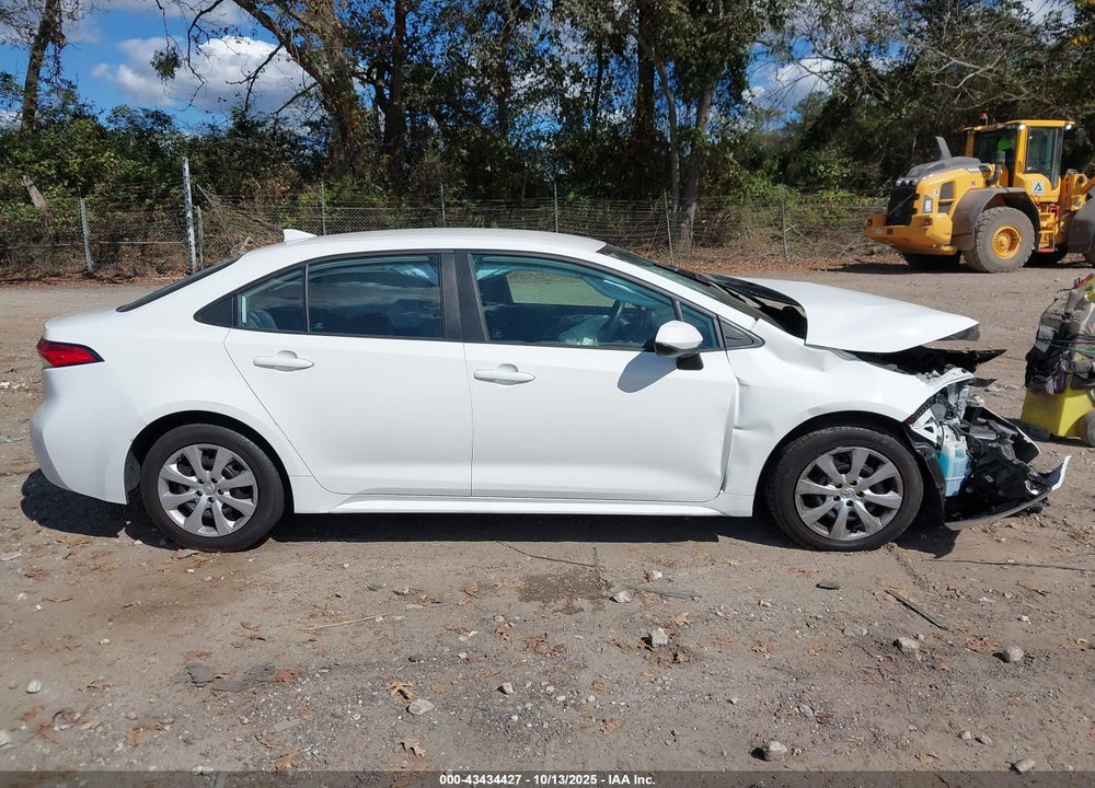 2022 TOYOTA COROLLA LE VIN: 5YFEPMAE4NP374675
