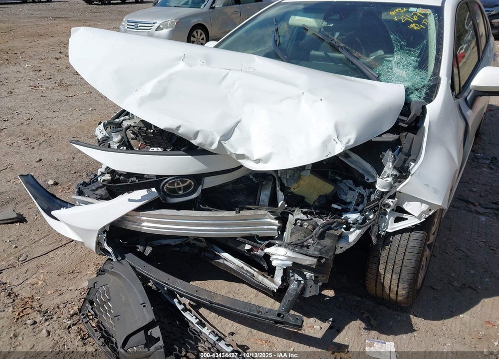 2022 TOYOTA COROLLA LE VIN: 5YFEPMAE4NP374675