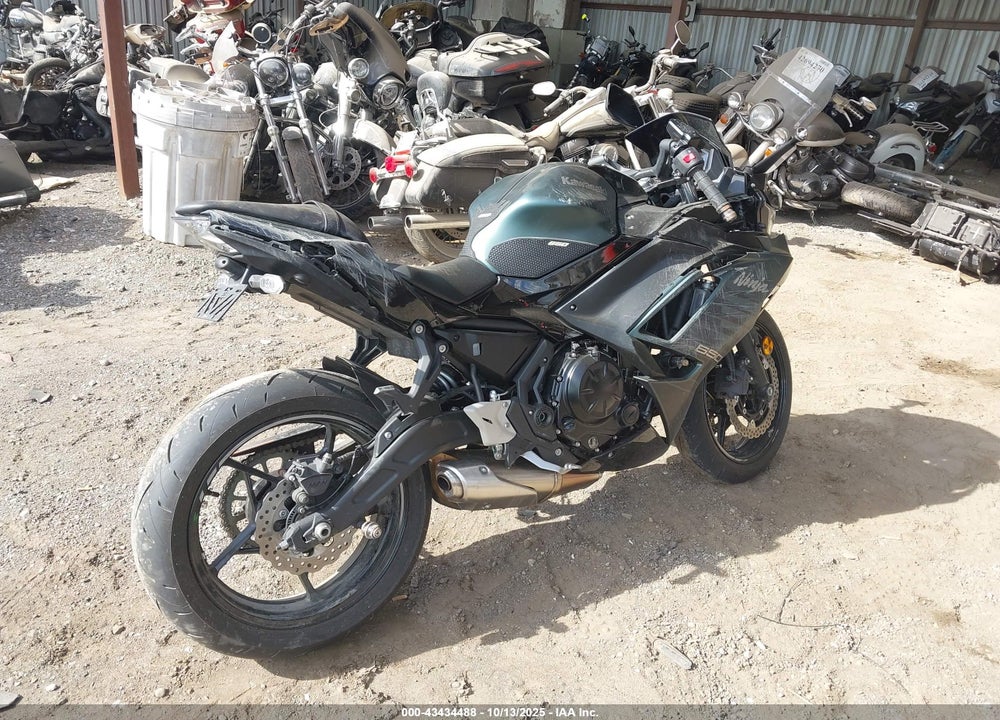 2025 KAWASAKI EX650 P VIN: ML5EXEP17SDAF7619