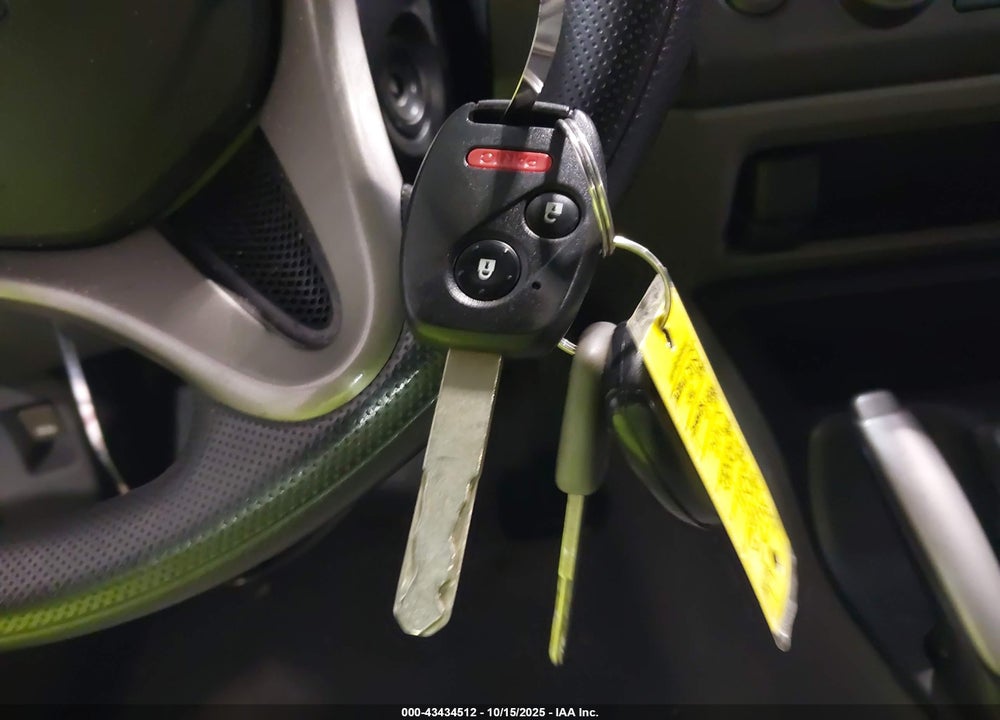 2011 HONDA CIVIC LX VIN: 19XFA1F5XBE047899
