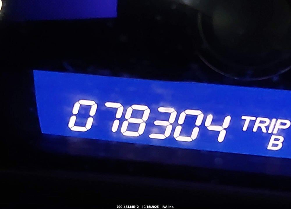 2011 HONDA CIVIC LX VIN: 19XFA1F5XBE047899