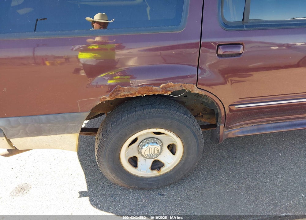 1999 FORD EXPLORER EDDIE BAUER/LIMITED/XLT VIN: 1FMZU35P3XZA82424