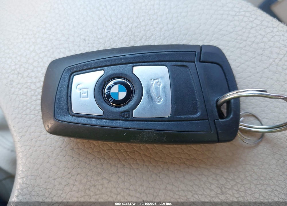 2013 BMW 328I VIN: WBA3A5G5XDNP26768