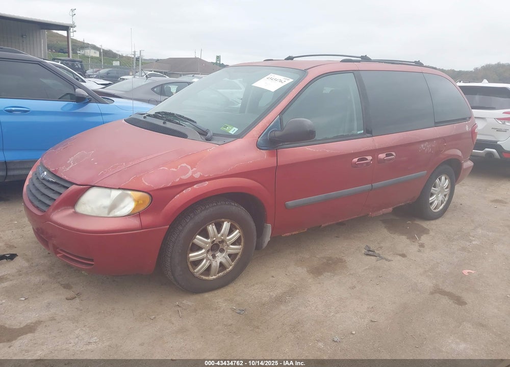 2005 CHRYSLER TOWN & COUNTRY VIN: 1C4GP45R35B320918