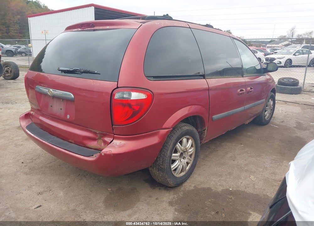 2005 CHRYSLER TOWN & COUNTRY VIN: 1C4GP45R35B320918