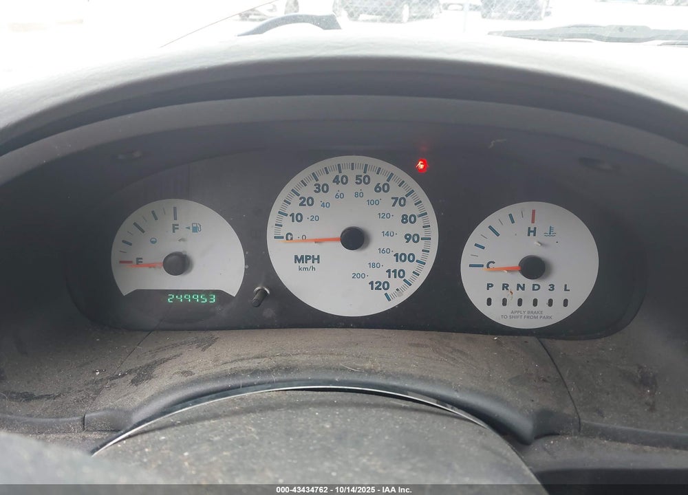 2005 CHRYSLER TOWN & COUNTRY VIN: 1C4GP45R35B320918