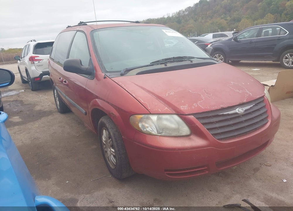 2005 CHRYSLER TOWN & COUNTRY VIN: 1C4GP45R35B320918