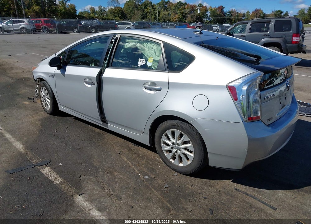 2013 TOYOTA PRIUS PLUG-IN VIN: JTDKN3DP4D3044820