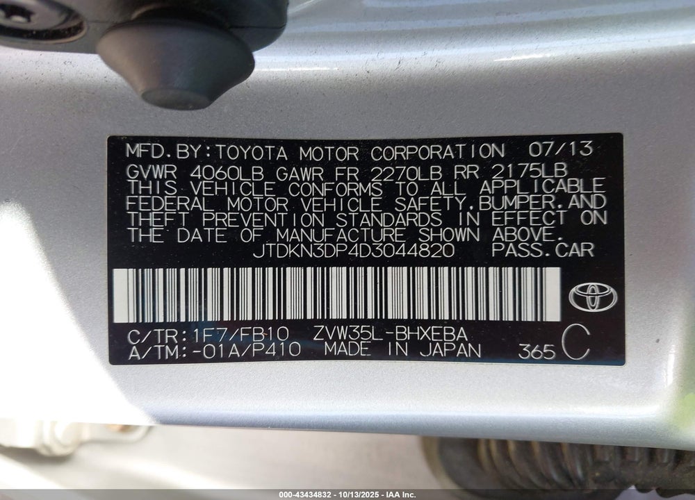 2013 TOYOTA PRIUS PLUG-IN VIN: JTDKN3DP4D3044820
