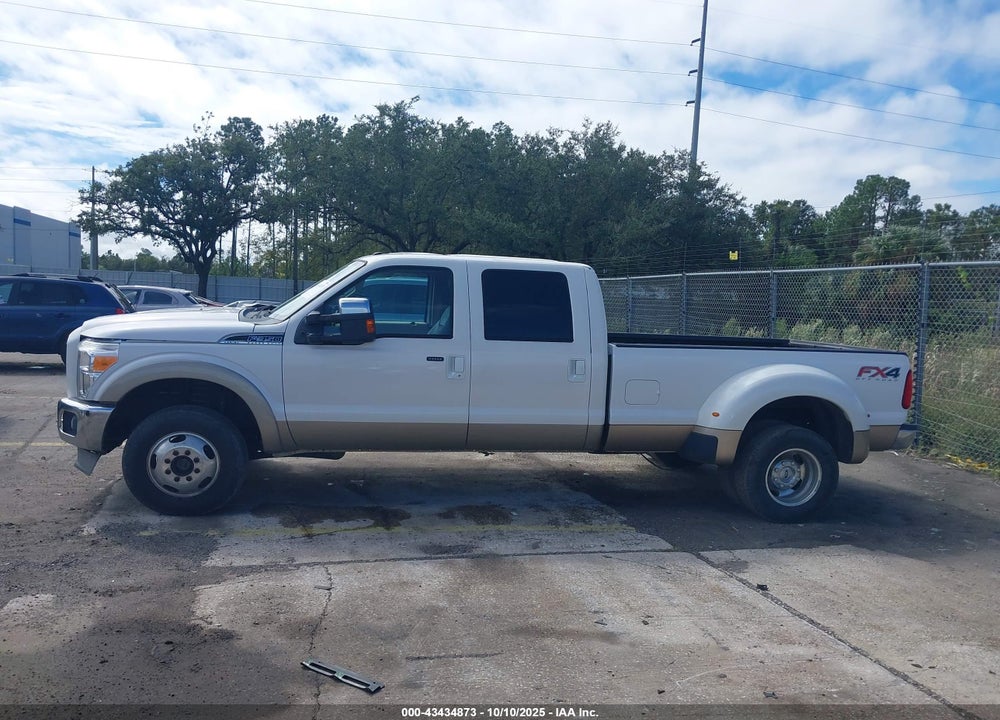 2011 FORD F-350 LARIAT VIN: 1FT8W3AT9BEA46492