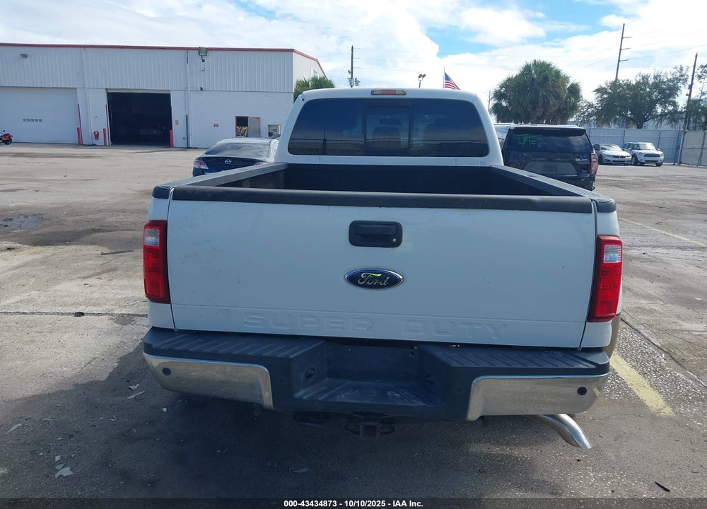 2011 FORD F-350 LARIAT VIN: 1FT8W3AT9BEA46492