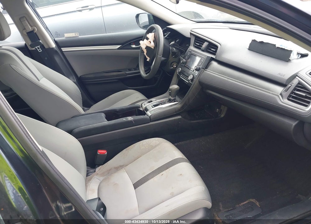 2018 HONDA CIVIC VIN: 2HGFC2F57JH579356