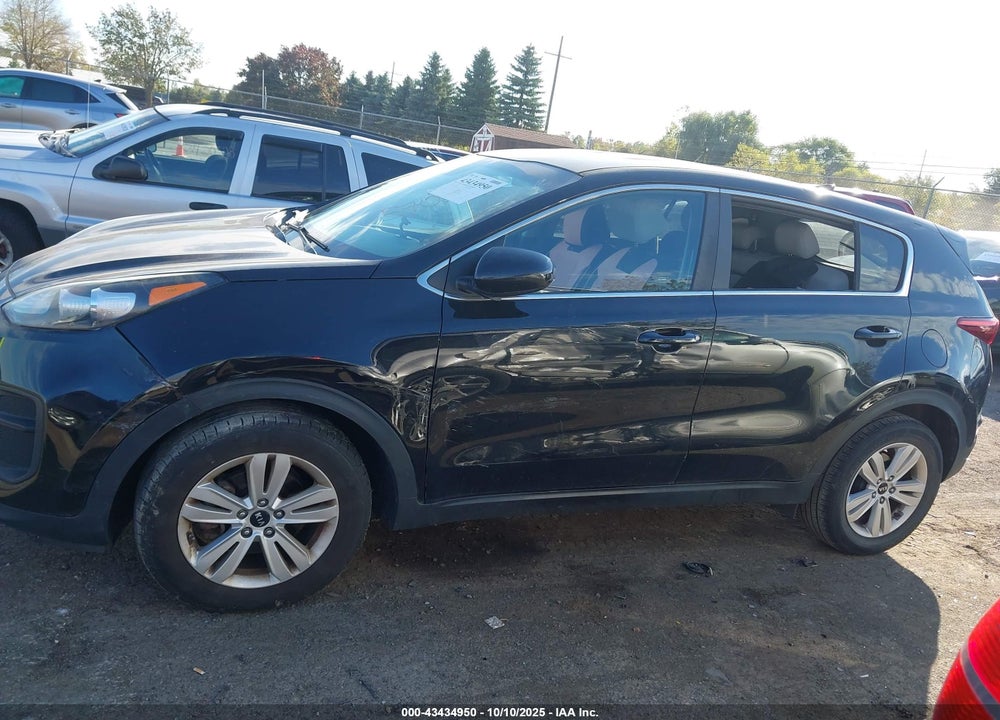 2019 KIA SPORTAGE LX VIN: KNDPM3AC2K7570315