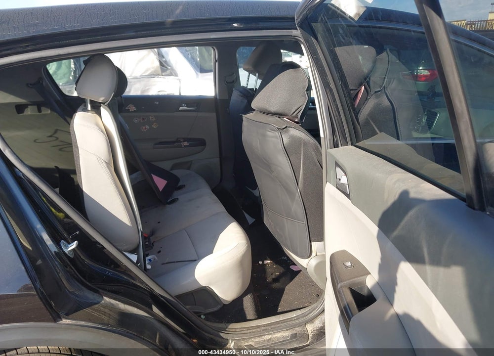 2019 KIA SPORTAGE LX VIN: KNDPM3AC2K7570315