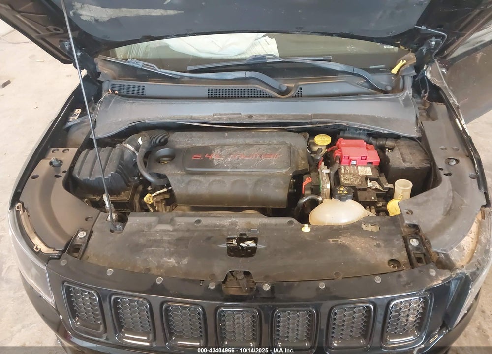 2019 JEEP COMPASS VIN: 3C4NJDDB3KT781219