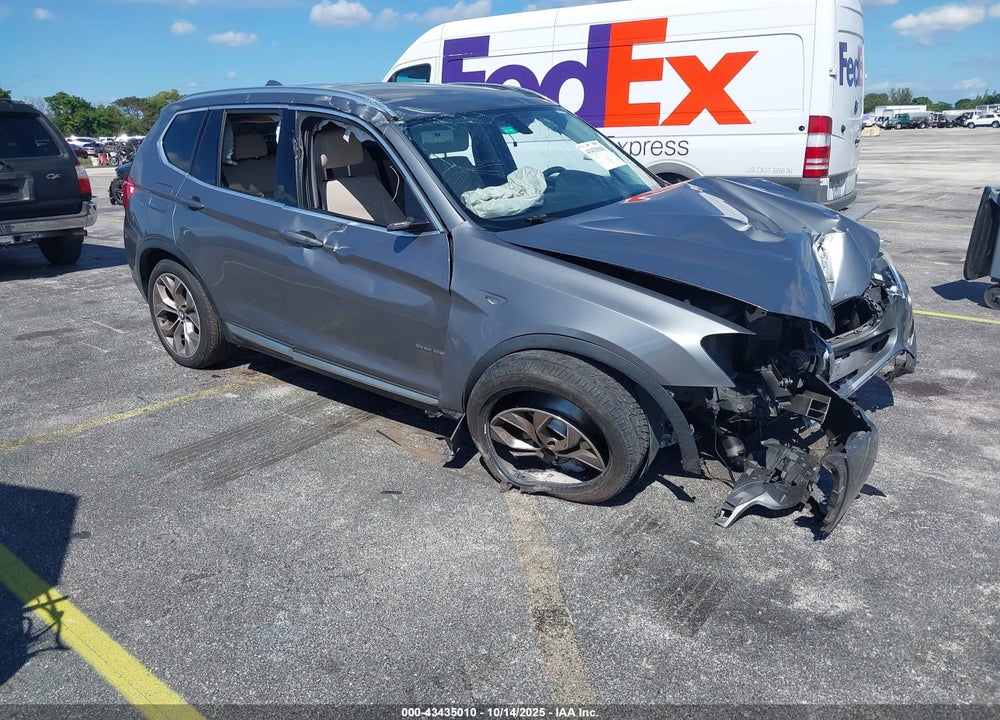 2017 BMW X3 SDRIVE28I VIN: 5UXWZ7C53H0T44447