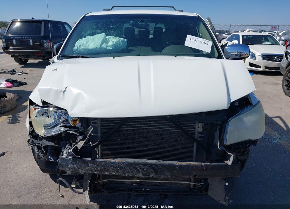 2012 CHRYSLER TOWN & COUNTRY VIN: 2C4RC1CG4CR181725