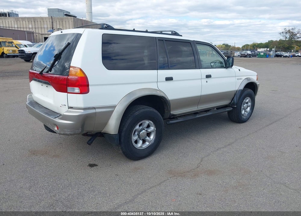 1998 MITSUBISHI MONTERO SPORT LS VIN: JA4MT31P9WP018626