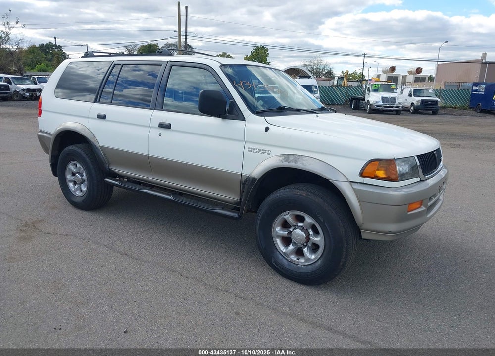 1998 MITSUBISHI MONTERO SPORT LS VIN: JA4MT31P9WP018626