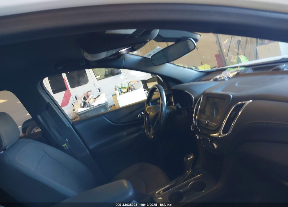 2019 CHEVROLET EQUINOX VIN: 3GNAXJEV7KS613021