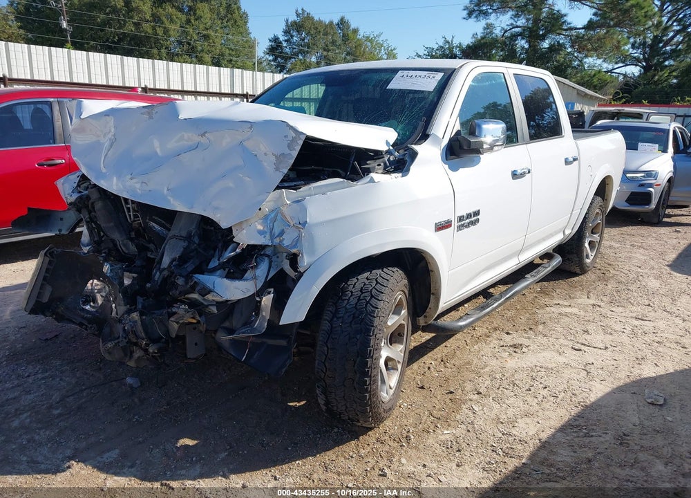 2017 RAM 1500 LAIE  4X4 5'7 BOX VIN: 1C6RR7NT3HS640736