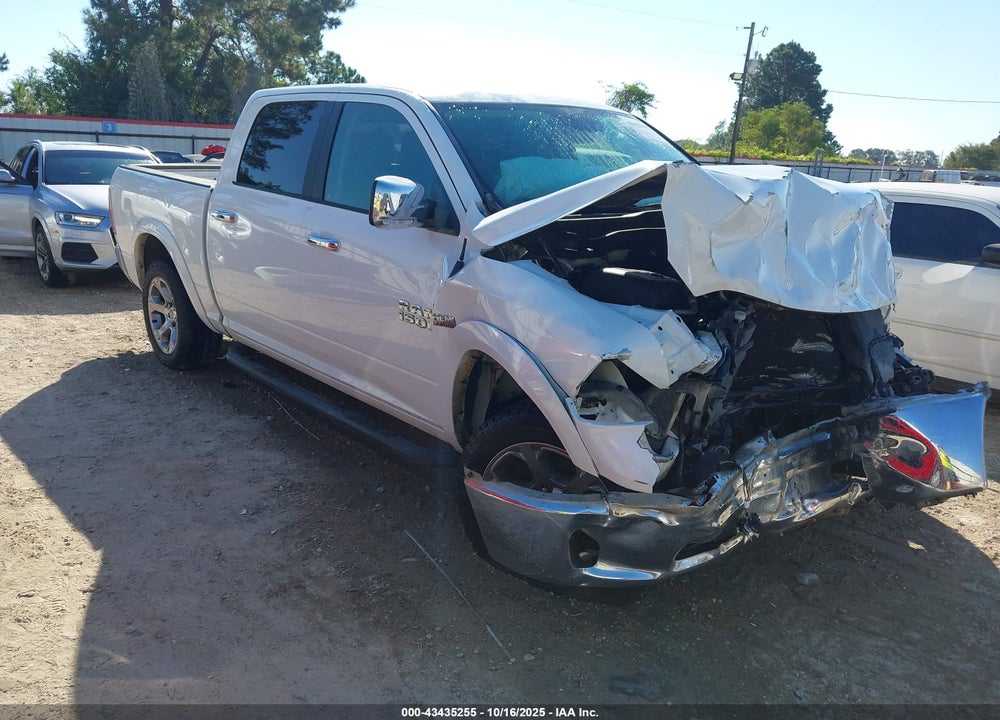 2017 RAM 1500 LAIE  4X4 5'7 BOX VIN: 1C6RR7NT3HS640736