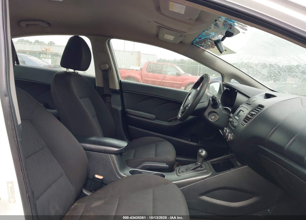 2016 KIA FORTE VIN: KNAFK4A67G5614326