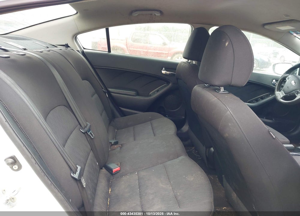2016 KIA FORTE VIN: KNAFK4A67G5614326