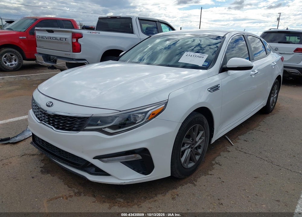 2019 KIA OPTIMA LX VIN: 5XXGT4L36KG323182