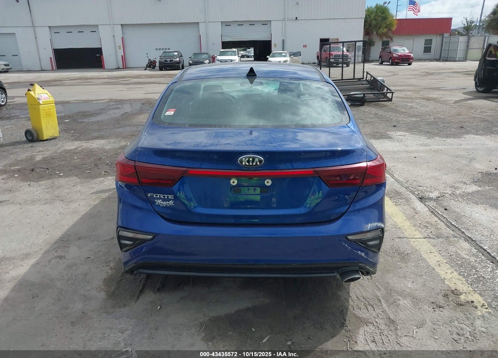 2019 KIA FORTE LXS VIN: 3KPF24ADXKE102526