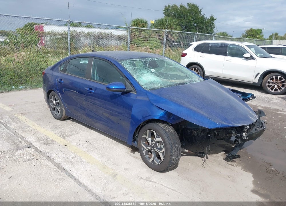 2019 KIA FORTE LXS VIN: 3KPF24ADXKE102526