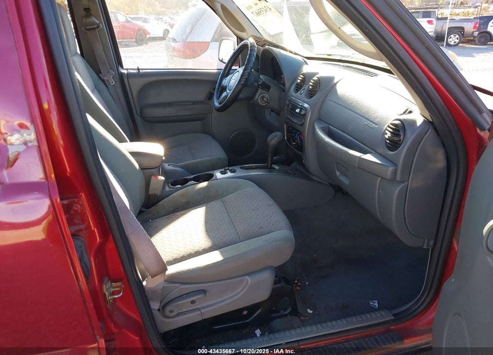2006 JEEP LIBERTY VIN: 1J8GL38K36W171711
