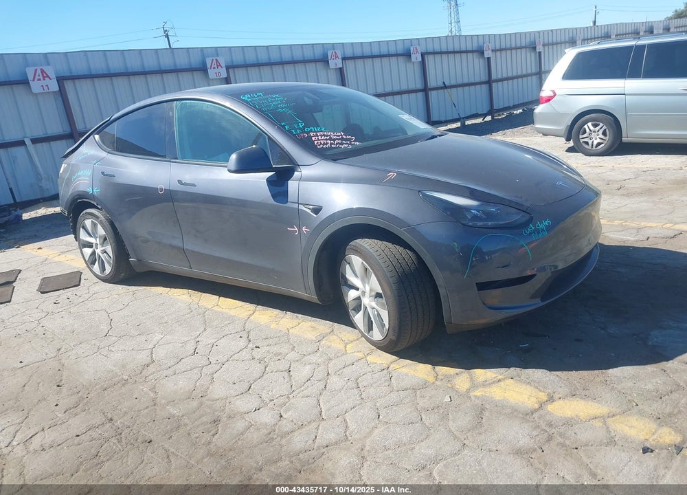 2023 TESLA MODEL Y AWD/LONG RANGE DUAL MOTOR ALL-WHEEL DRIVE VIN: 7SAYGDEE4PF609584