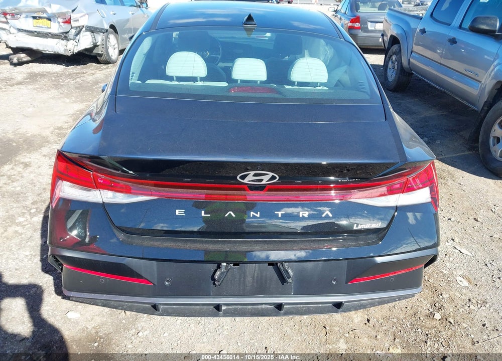 2024 HYUNDAI ELANTRA VIN: KMHLP4DG4RU654525