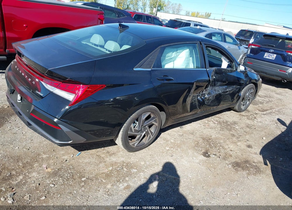 2024 HYUNDAI ELANTRA VIN: KMHLP4DG4RU654525