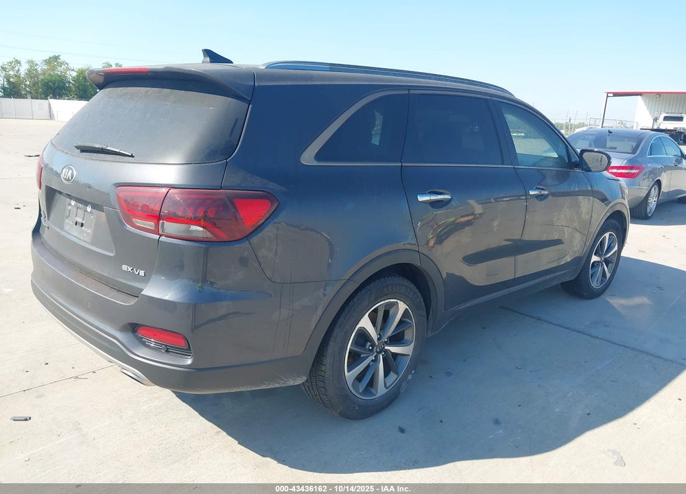 2019 KIA SORENTO VIN: 5XYPH4A51KG508094