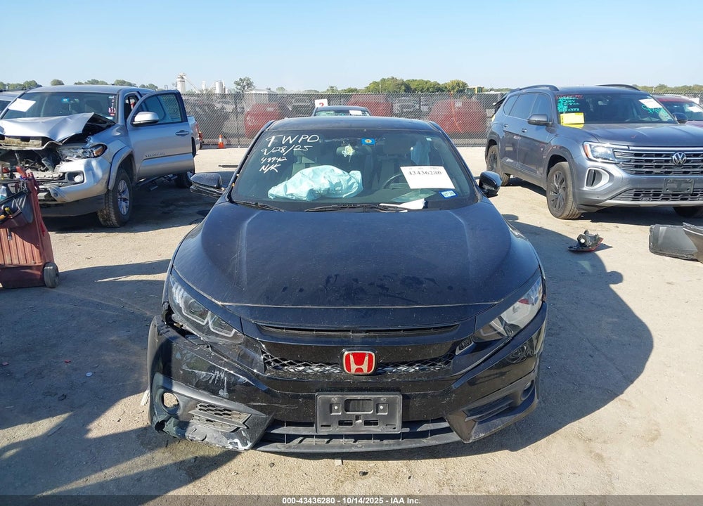 2018 HONDA CIVIC VIN: 2HGFC3A36JH351070