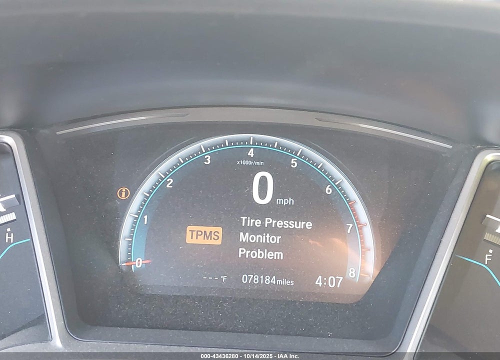 2018 HONDA CIVIC VIN: 2HGFC3A36JH351070