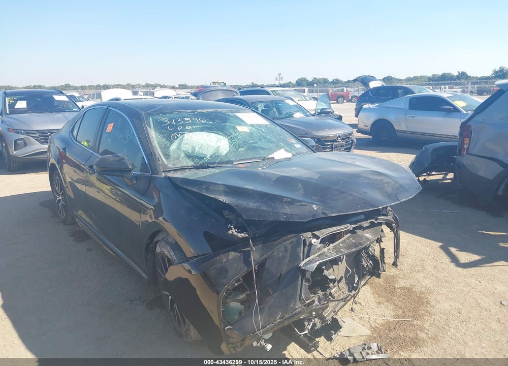2021 TOYOTA CAMRY SE VIN: 4T1G11AK1MU558533